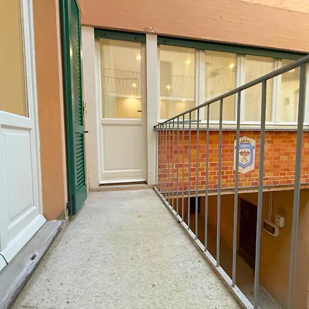 Lovers House * לזה