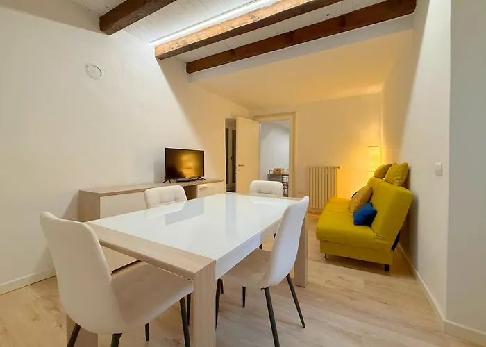 Semesterbostad Lovers House *